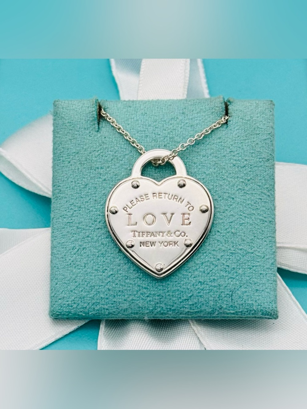 Tiffany & Co. SS Return to Love RTL Medium Heart Necklace 18-20” Necklace